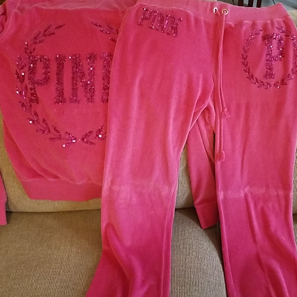 PINK VS Velour Outfit